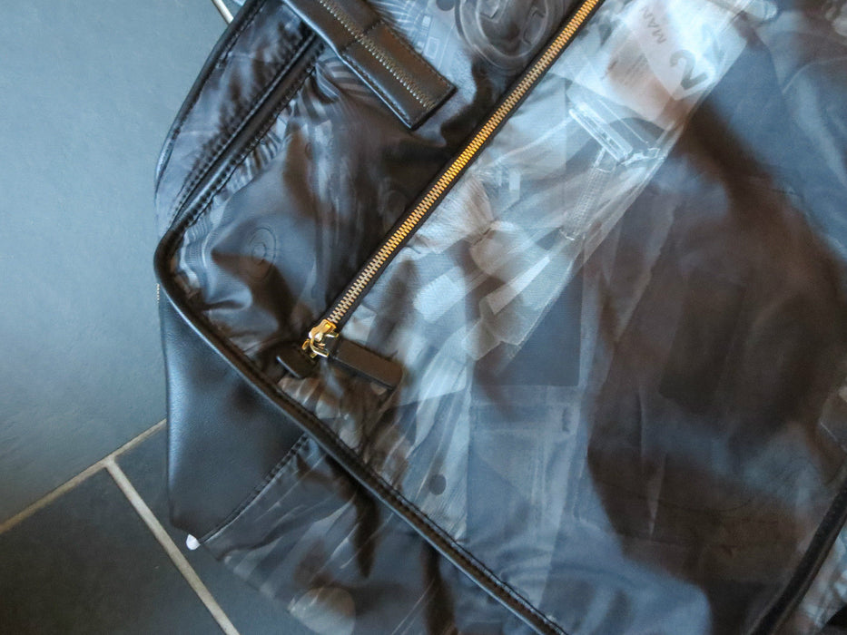 PAUL SMITH LARGE EXPANDABLE HOLDALL - TRAVEL WITH STYLE & IMPACT!