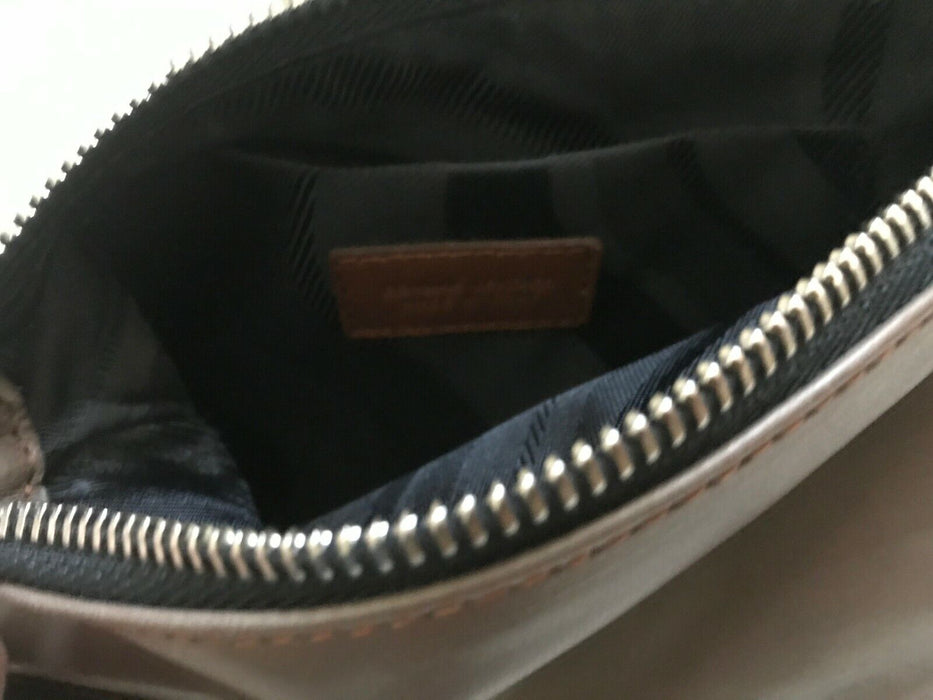 PAUL SMITH BLACK &amp; BROWN LEATHER MAKE-UP BAG - DESIGNER ELEGANCE ON THE GO!